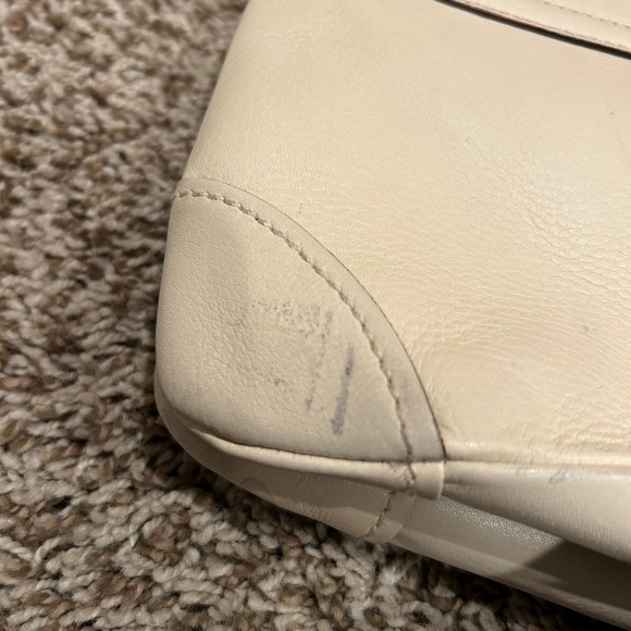Vintage Gucci Cream Leather Top Handle Shoulder Bag | 90s–Early 2000s - Picture 13 of 16